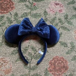 Tokyo Disney Resort - Blue Velvet - Minnie Ears 💙 pretty shimmery tulle bow